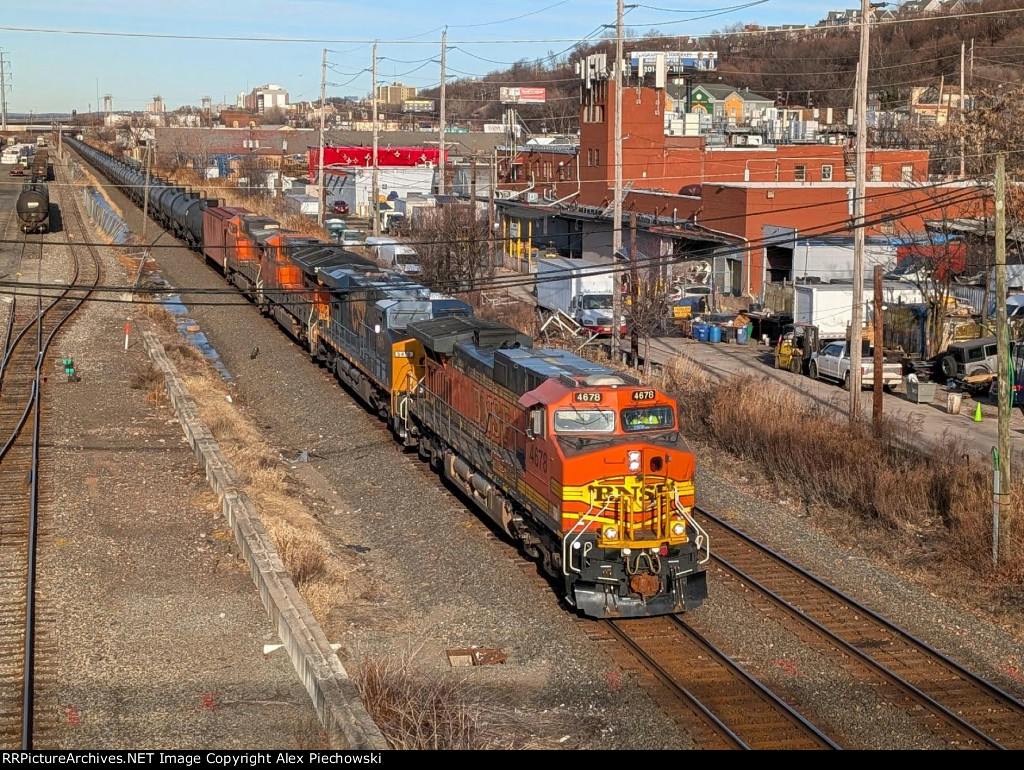 BNSF 4678